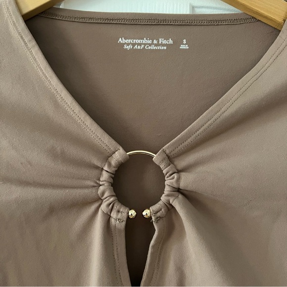 Abercrombie & Fitch Seamless Long Sleeve Bodysuit - Picture 2 of 4